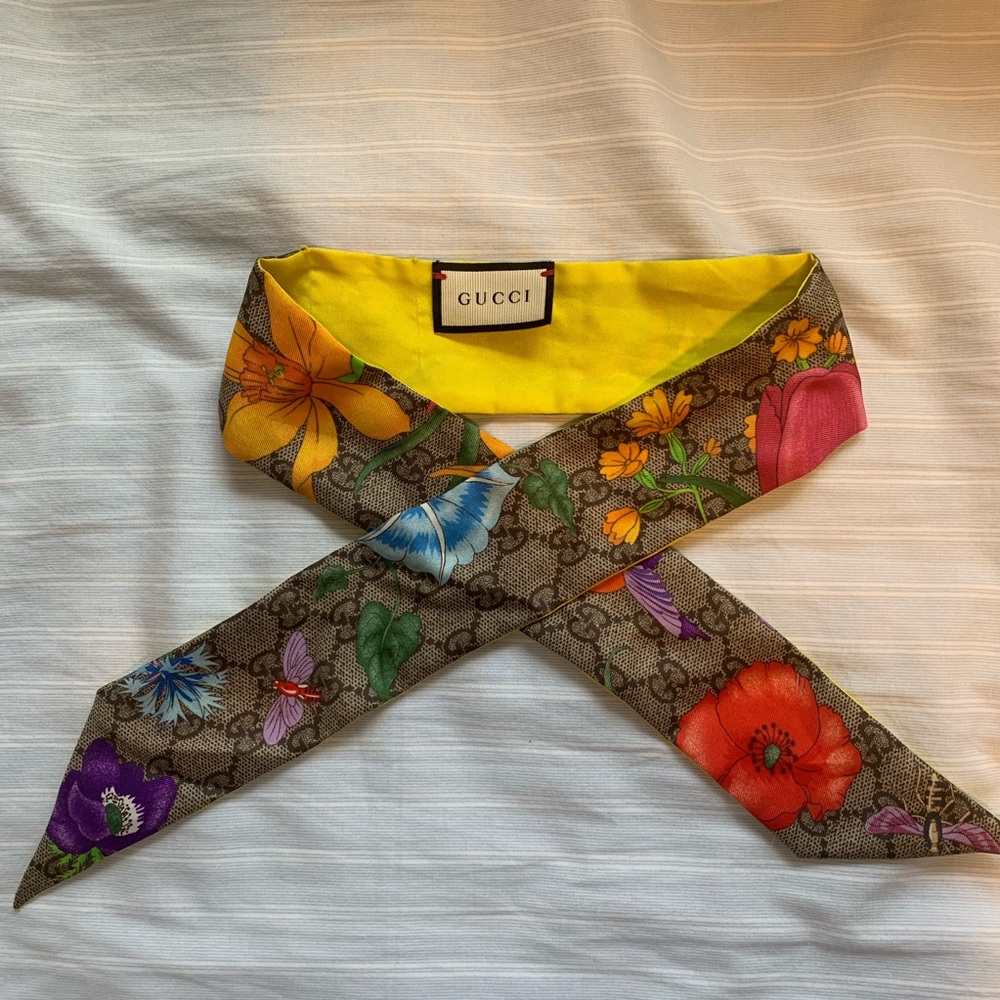 authentic Gucci silk neck bow ⚡️⚡️⚡️